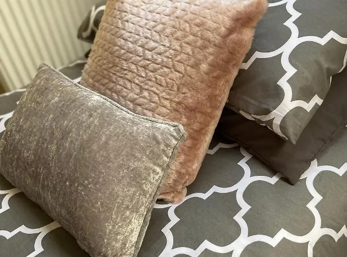 The Ashville Mews Отель