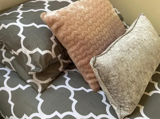 The Ashville Mews Отель